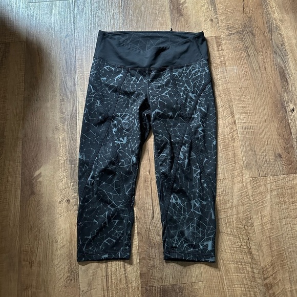LULULEMON Pedal Pace Crop Star Crushed Coal Black Leggings - Picture 3 of 5
